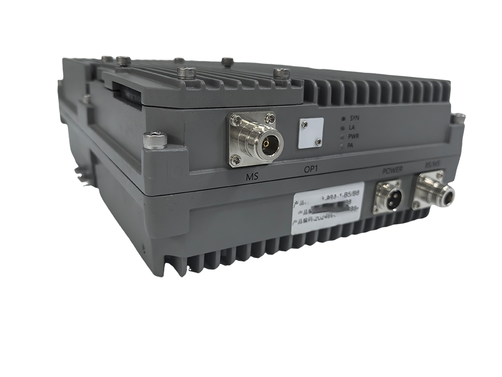  内丘三频手机信号接收器2000㎡